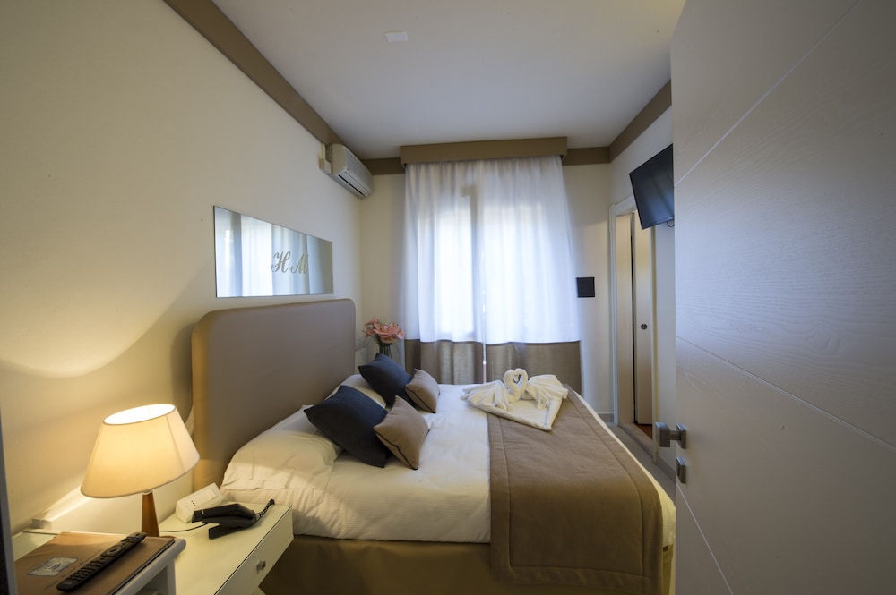 Park Hotel Maracaibo — Hotel rooms in Jesolo, Veneto