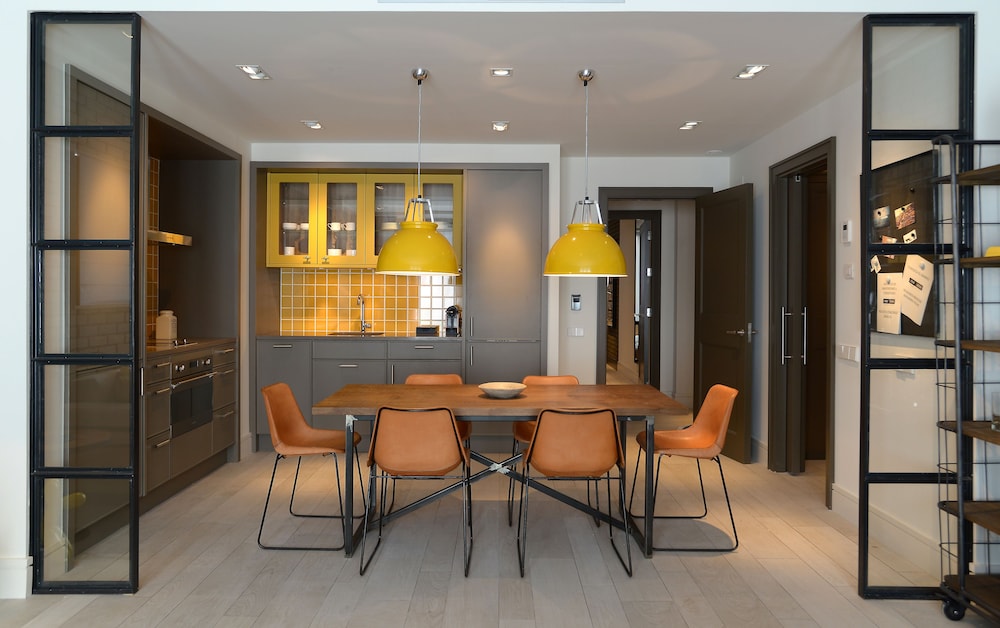 Midtown Apartments — Restaurant & bars in Barcelona, Catalonia