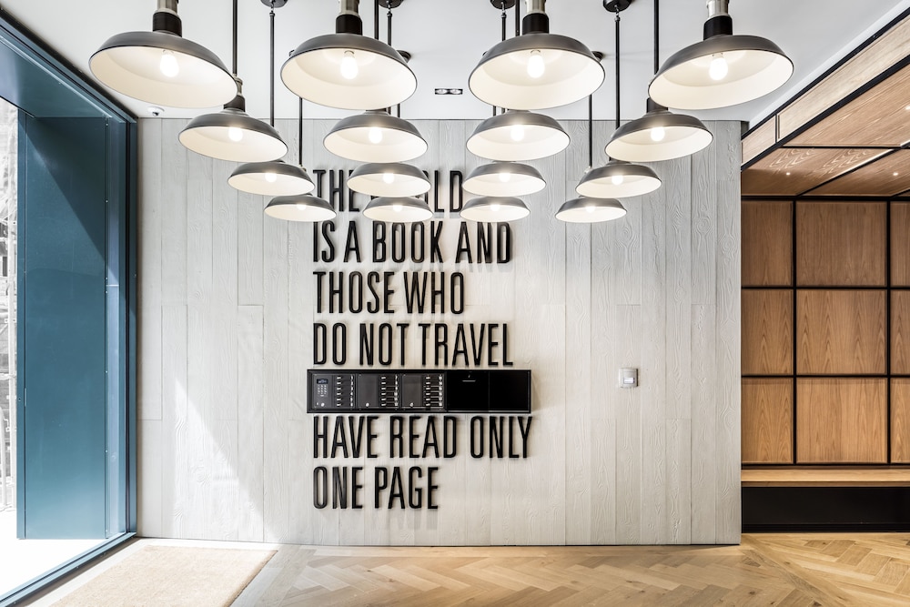 Midtown Apartments — Hotel building in Barcelona, Catalonia