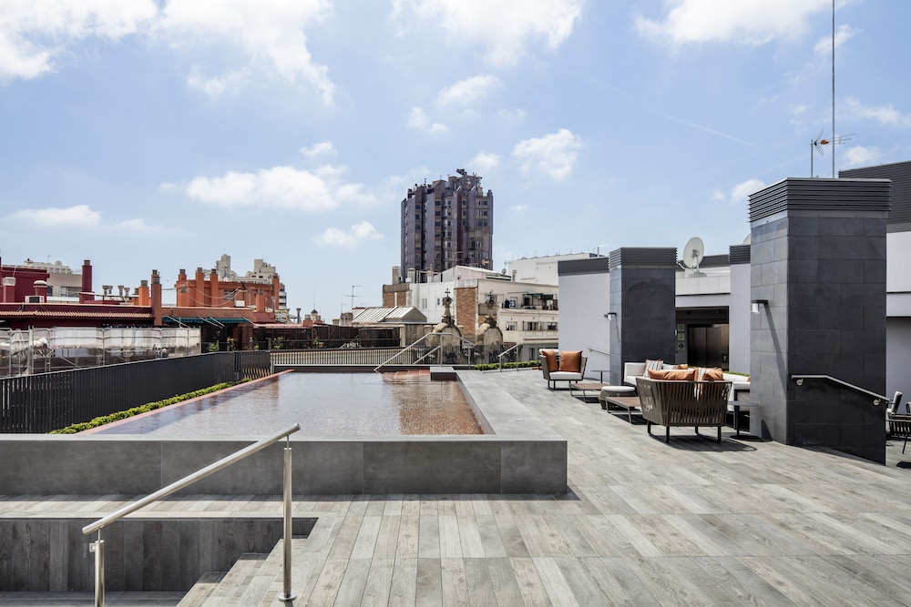 Midtown Apartments — Swimming pool in Barcelona, Catalonia