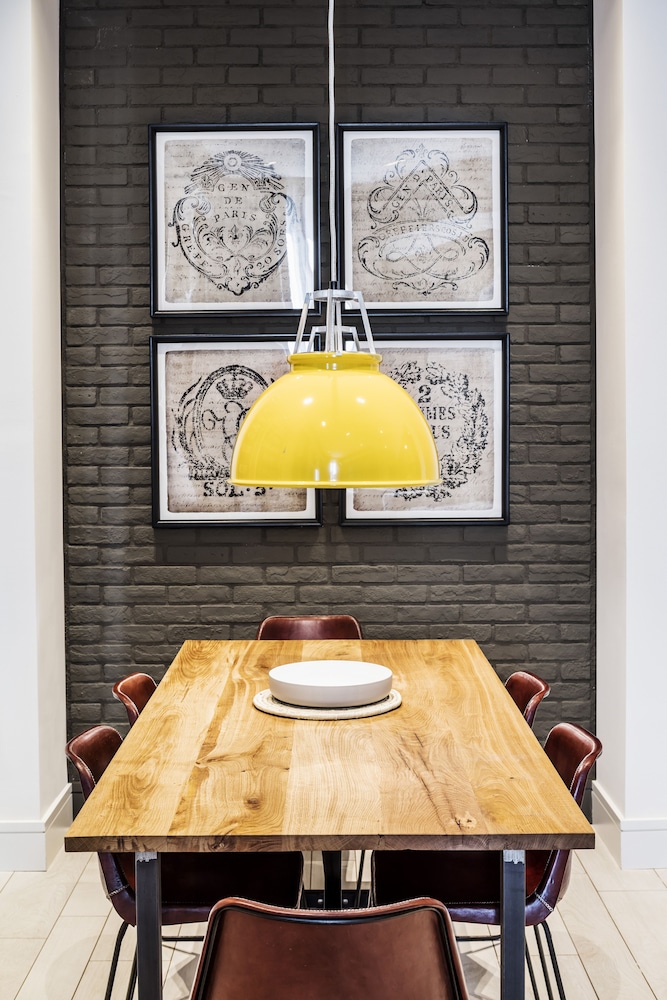 Midtown Apartments — Restaurant & bars in Barcelona, Catalonia