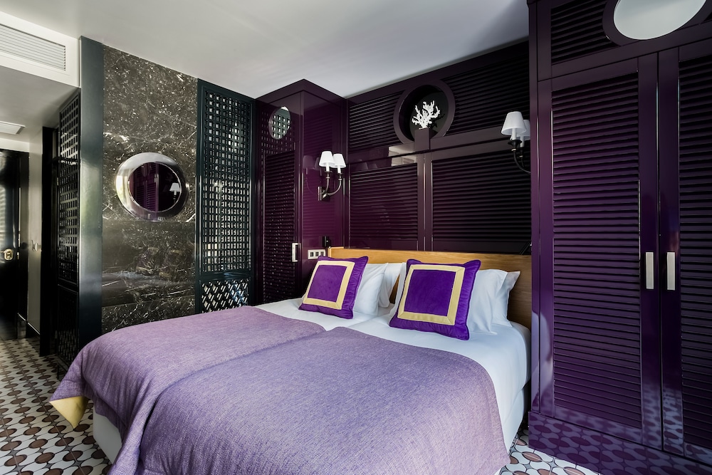 Room Mate Anna, Barcelona — Hotel rooms in Barcelona, Catalonia