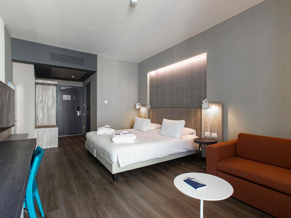 Mercure Firenze Centro — Hotel rooms in Florence, Tuscany