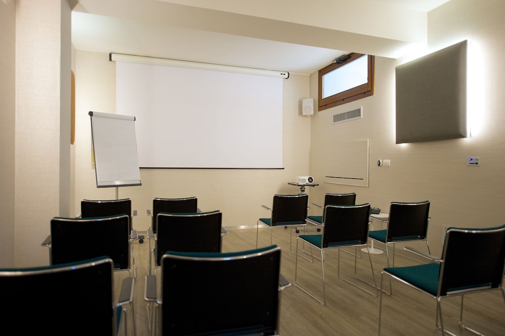 Mercure Firenze Centro — Hotel building in Florence, Tuscany