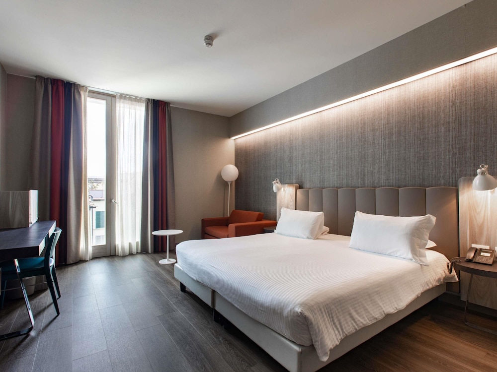 Mercure Firenze Centro — Hotel rooms in Florence, Tuscany