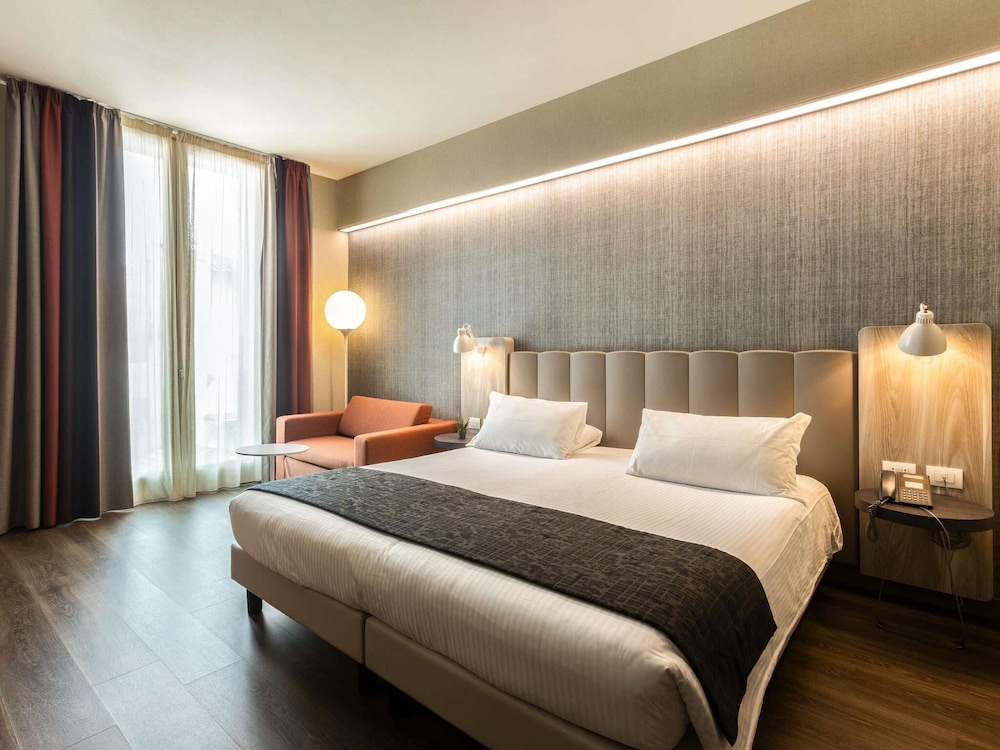 Mercure Firenze Centro — Hotel rooms in Florence, Tuscany