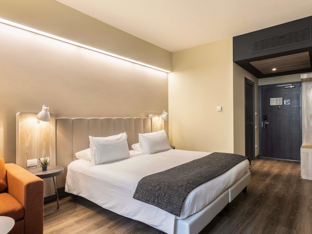 Mercure Firenze Centro — Hotel rooms in Florence, Tuscany