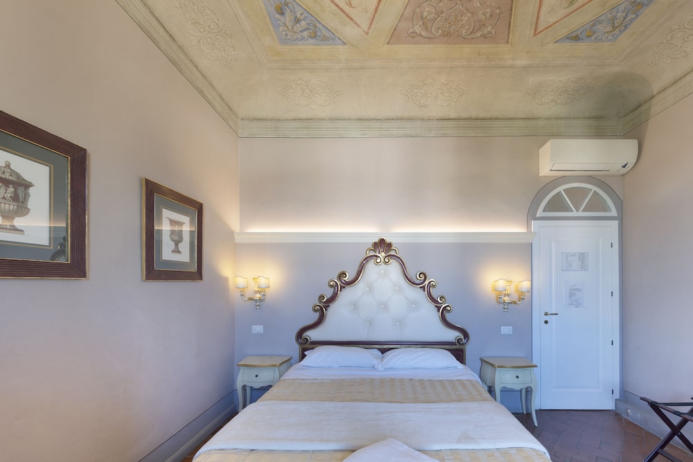 I Quattro Poeti — Hotel rooms in Florence, Tuscany