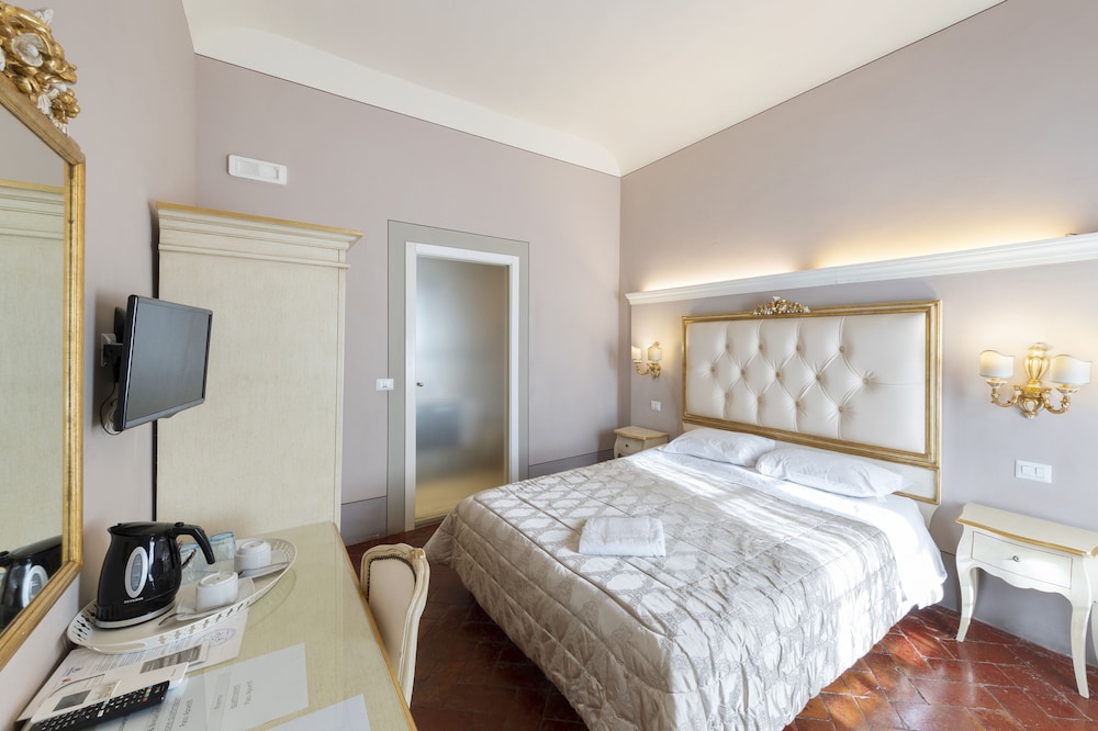 I Quattro Poeti — Hotel rooms in Florence, Tuscany