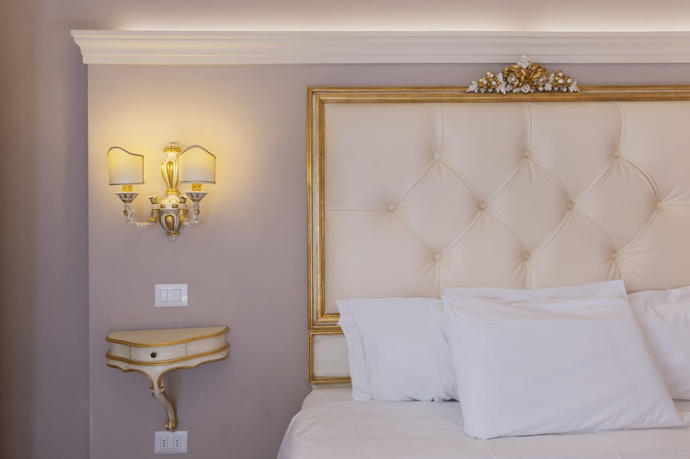 I Quattro Poeti — Hotel rooms in Florence, Tuscany