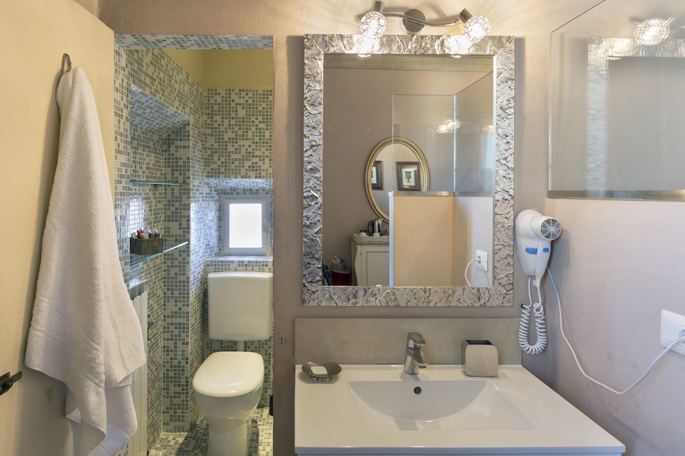 I Quattro Poeti — Hotel rooms in Florence, Tuscany
