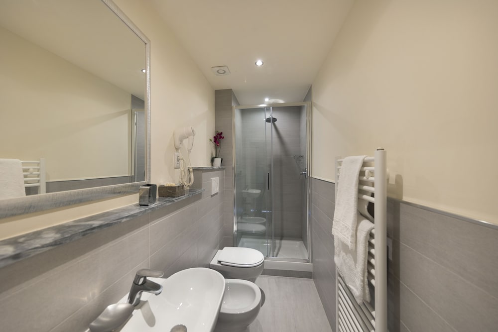 I Quattro Poeti — Hotel rooms in Florence, Tuscany