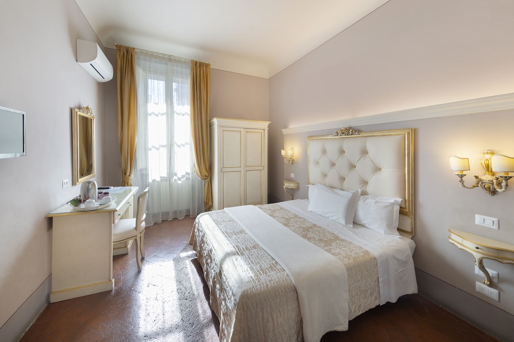 I Quattro Poeti — Hotel rooms in Florence, Tuscany