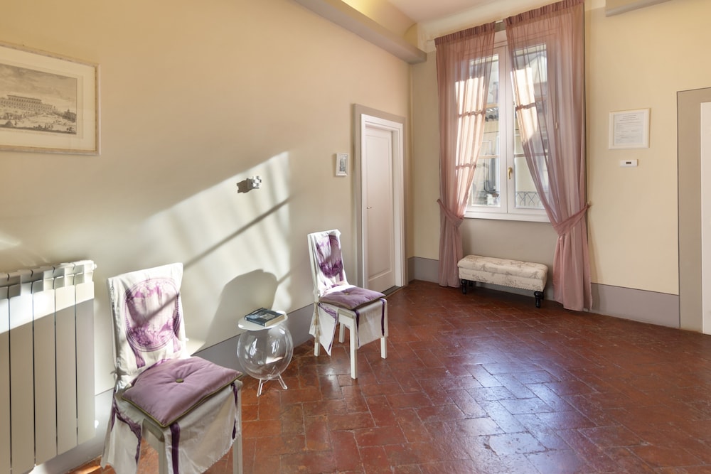 I Quattro Poeti — Hotel rooms in Florence, Tuscany