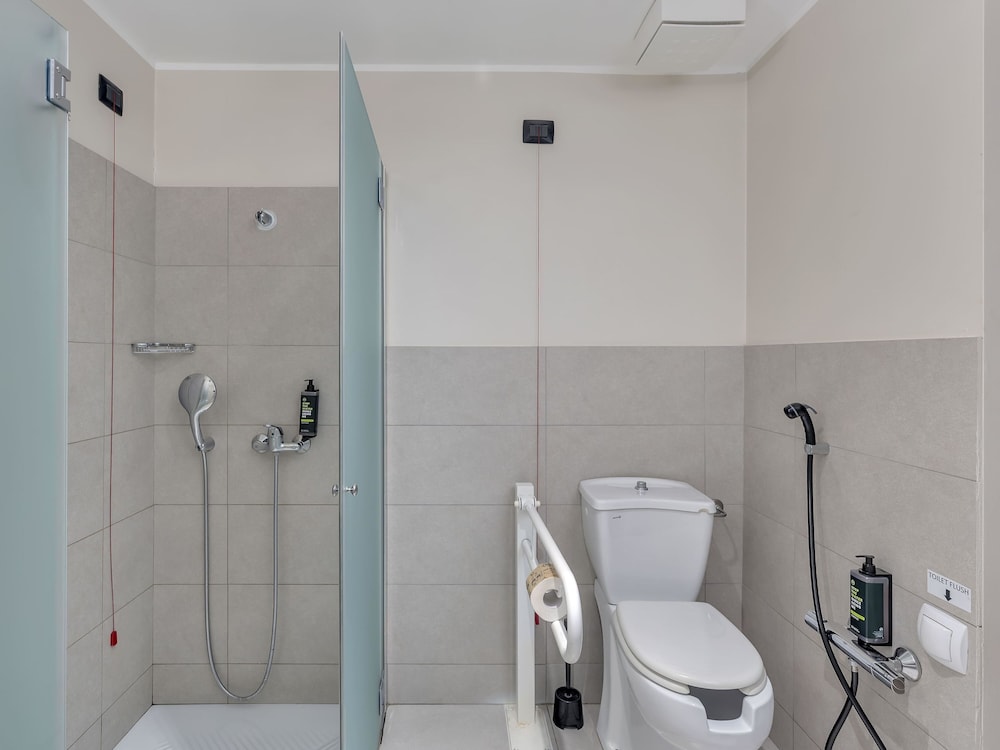 B&B Hotel Como Camerlata — Hotel rooms in Como, Lombardy