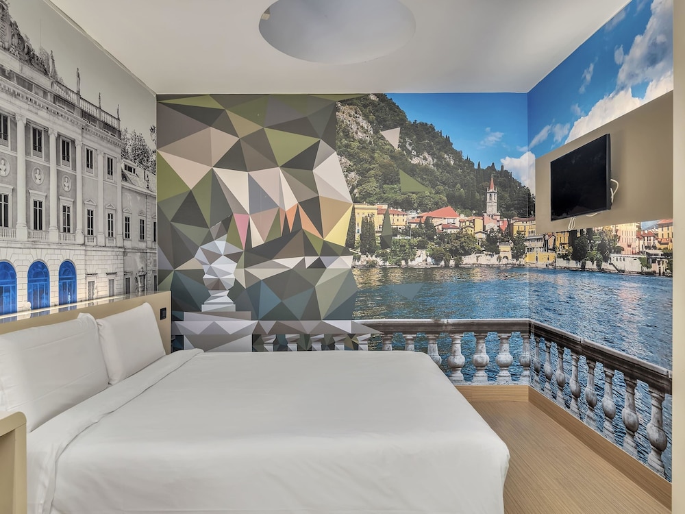 B&B Hotel Como Camerlata — Hotel rooms in Como, Lombardy