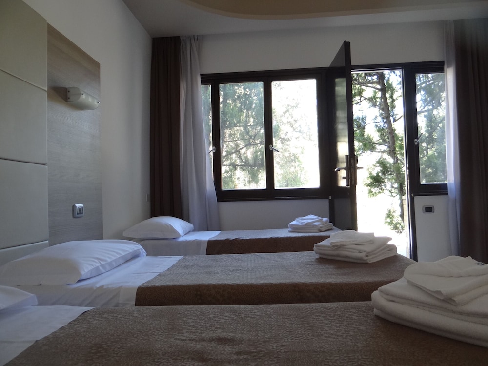 Hotel Boomerang — Hotel rooms in Rome, Lazio