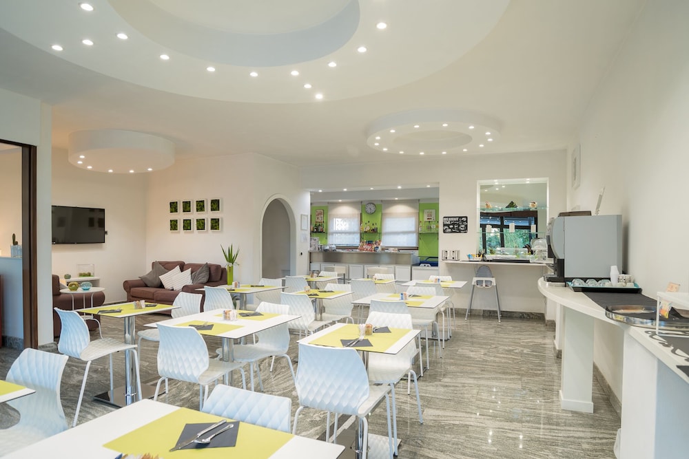 Hotel Boomerang — Restaurant & bars in Rome, Lazio