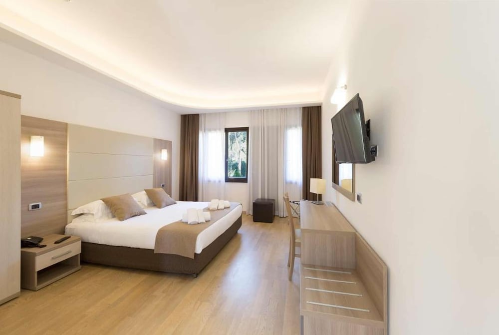 Hotel Boomerang — Hotel rooms in Rome, Lazio