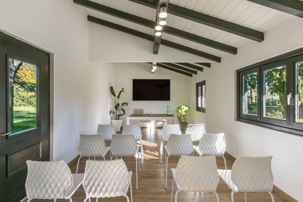 Hotel Boomerang — Hotel rooms in Rome, Lazio