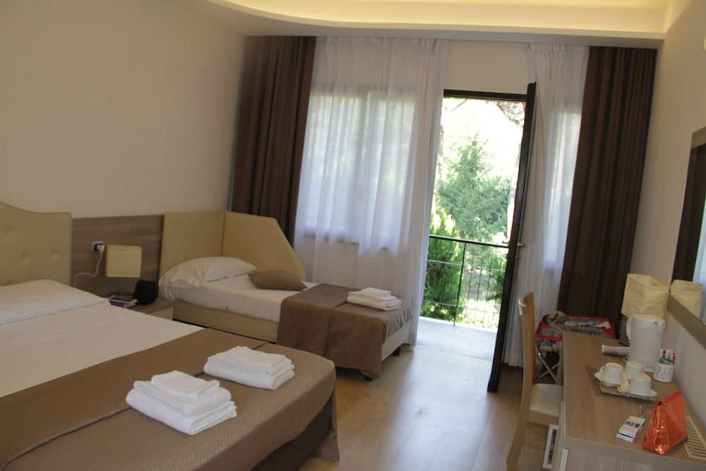 Hotel Boomerang — Hotel rooms in Rome, Lazio