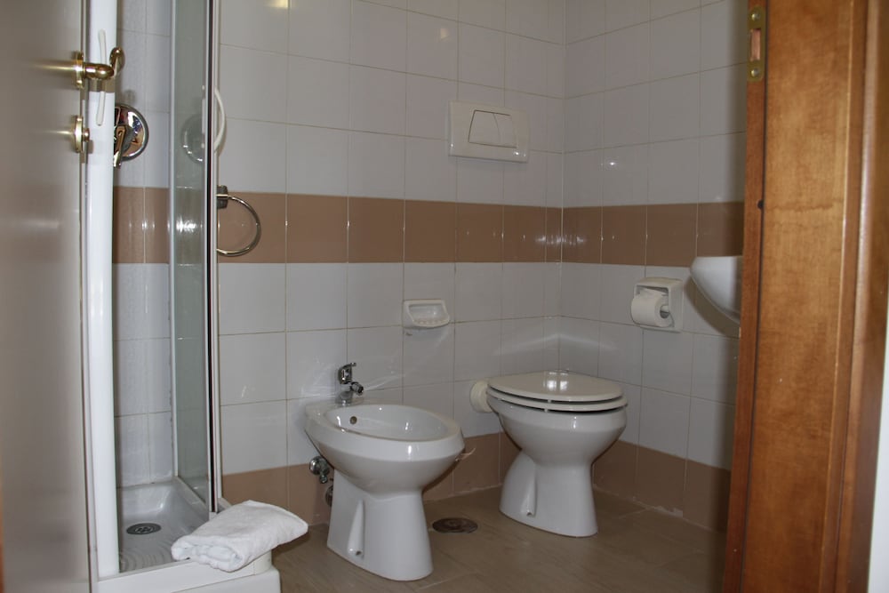 Hotel Boomerang — Hotel rooms in Rome, Lazio