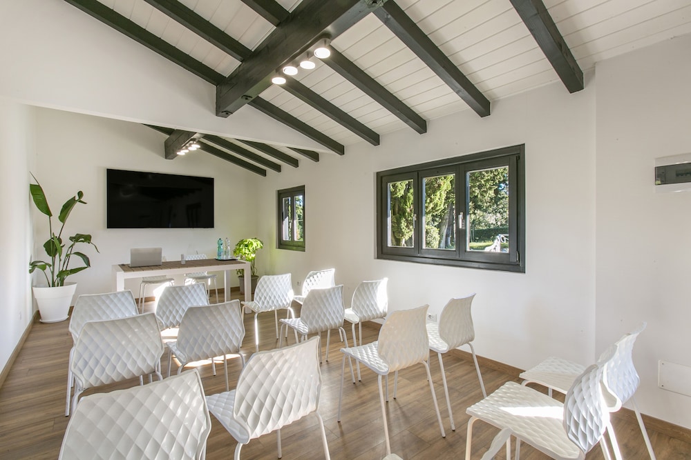 Hotel Boomerang — Hotel rooms in Rome, Lazio