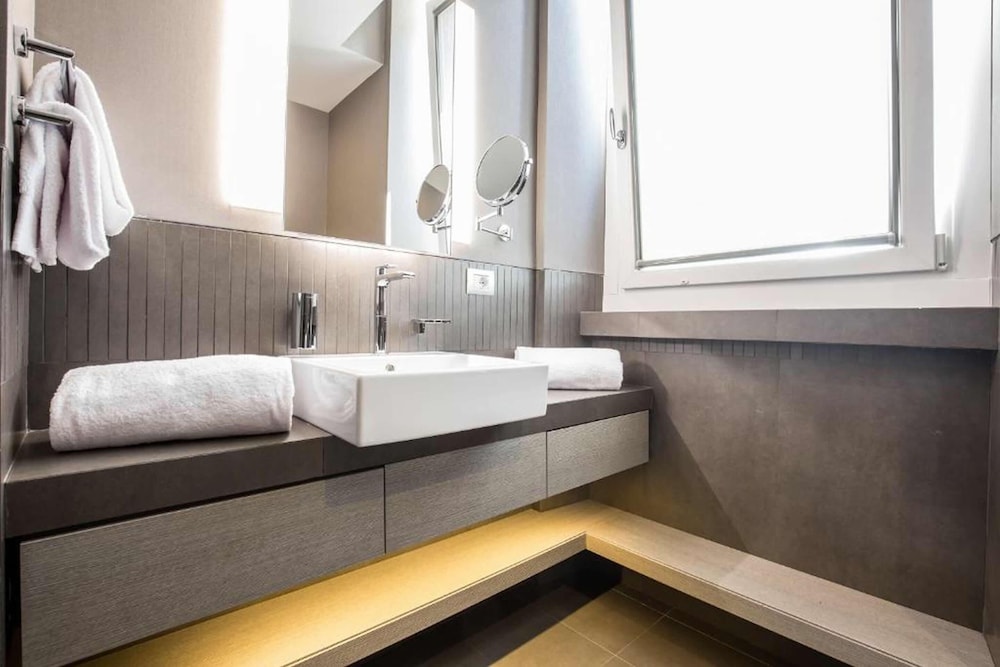 Orazio Palace Hotel — Hotel rooms in Rome, Lazio