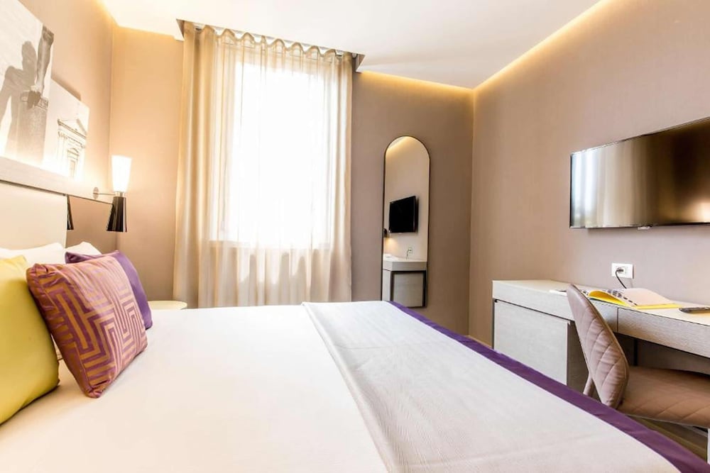 Orazio Palace Hotel — Hotel rooms in Rome, Lazio