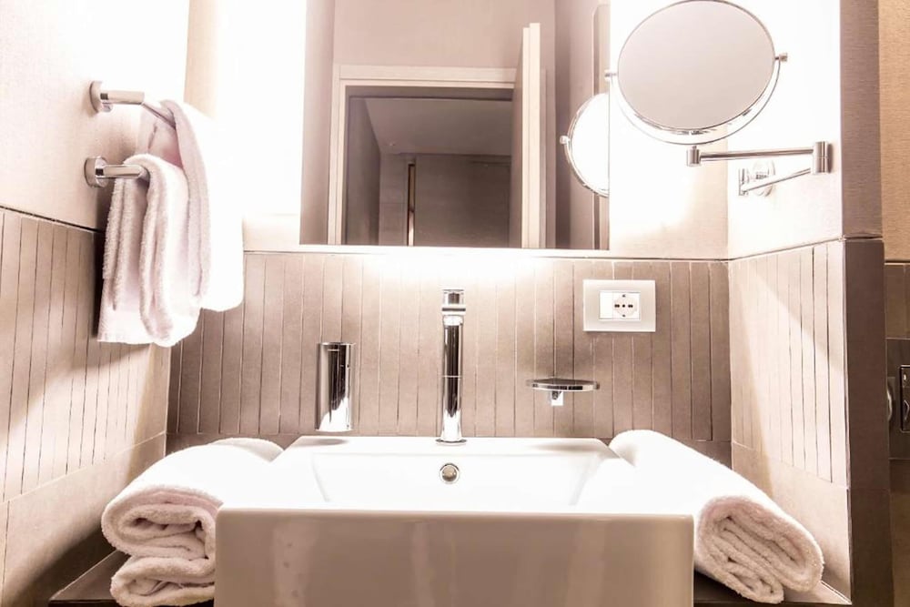 Orazio Palace Hotel — Hotel rooms in Rome, Lazio