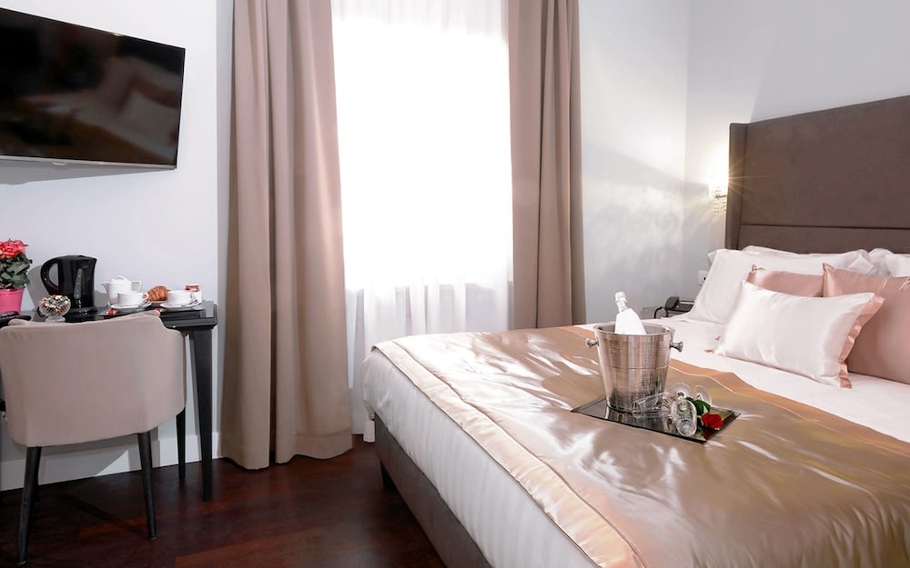 Piazza di Spagna Suite de Charme - zdjęcie 2