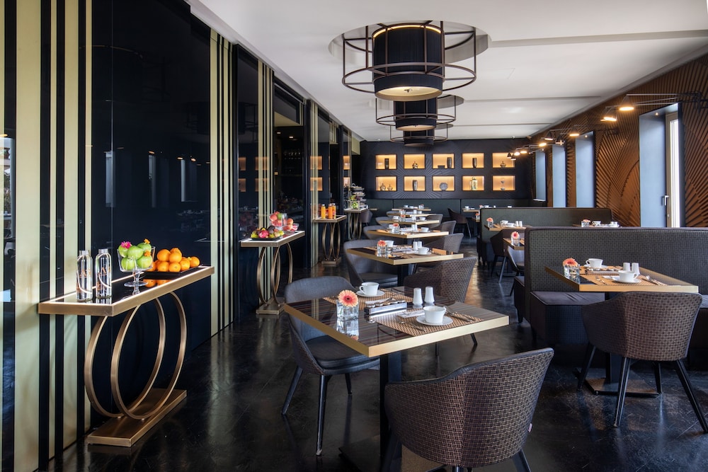 The Glam — Restaurant & bars in Rome, Lazio