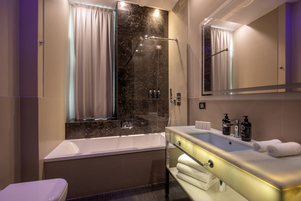 The Glam — Hotel rooms in Rome, Lazio