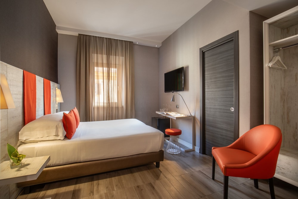 The Guardian Hotel — Hotel rooms in Rome, Lazio