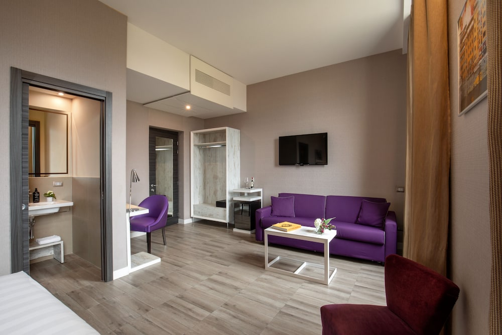 The Guardian Hotel — Hotel rooms in Rome, Lazio