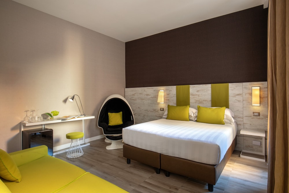 The Guardian Hotel — Hotel rooms in Rome, Lazio