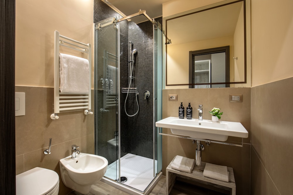 The Guardian Hotel — Hotel rooms in Rome, Lazio