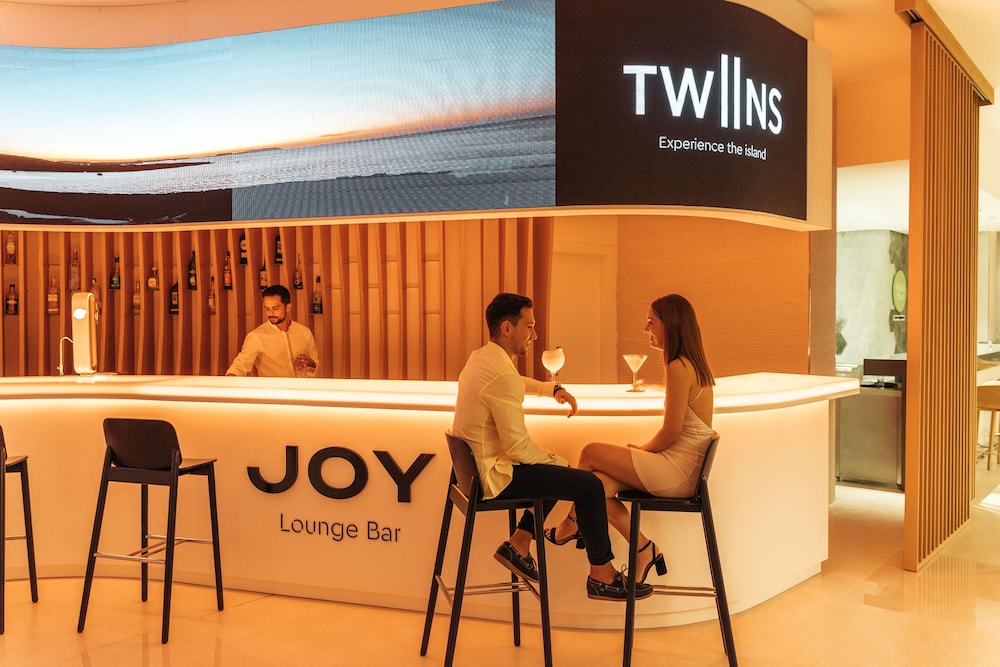 The Ibiza Twiins Hotel — Restaurant & bars in Playa d'en Bossa, Balearic Islands