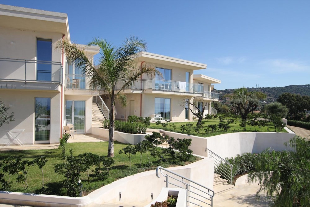 Blue Bay Resort - zdjęcie 5