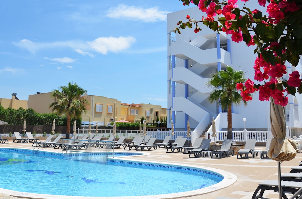 Aparthotel Vibra San Marino — Swimming pool in San Antonio, Balearic Islands