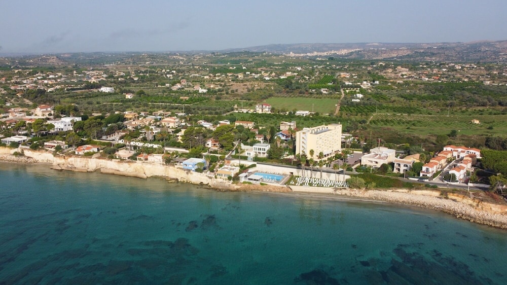 Hotel President Sea Palace — Attractions in the area in Noto, Sicily