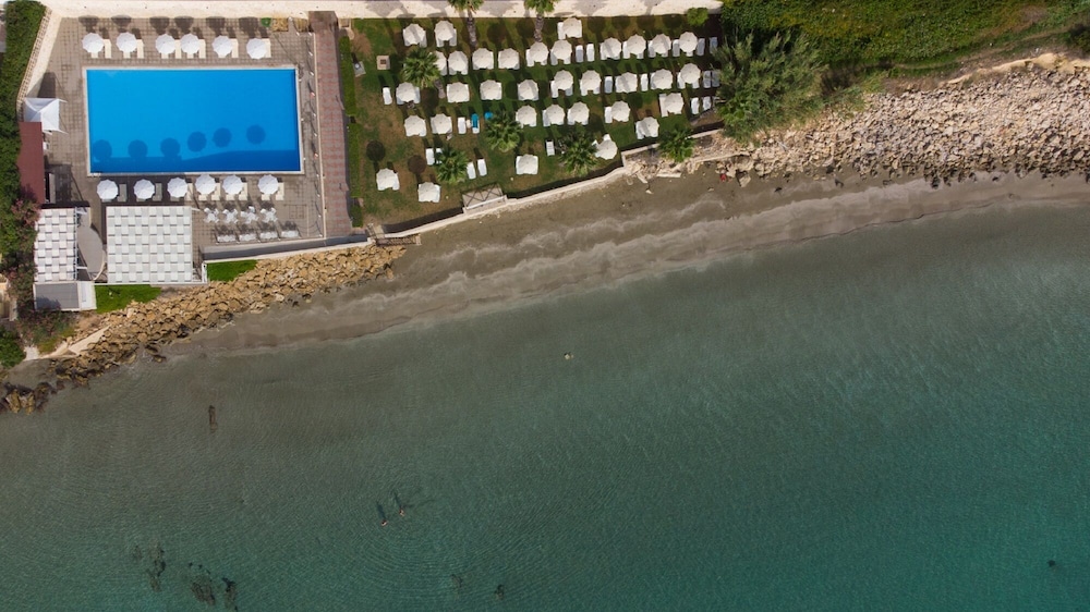 Hotel President Sea Palace — Beach in Noto, Sicily