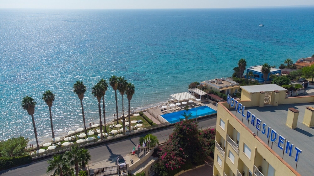 Hotel President Sea Palace — Beach in Noto, Sicily