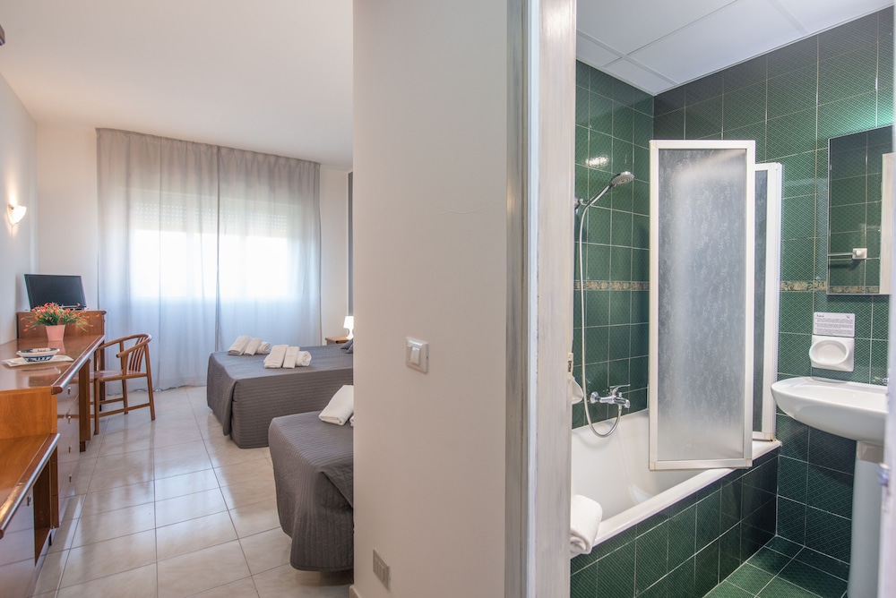 Hotel President Sea Palace — Hotel rooms in Noto, Sicily