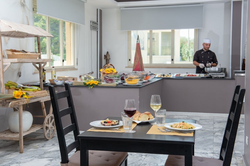 Hotel President Sea Palace — Restaurant & bars in Noto, Sicily