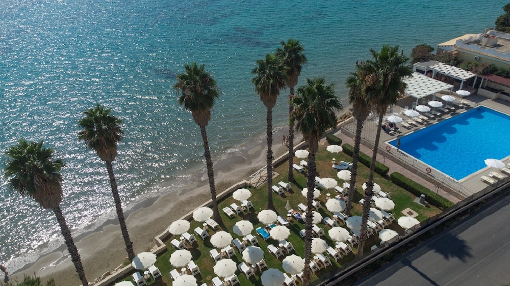 Hotel President Sea Palace — Beach in Noto, Sicily