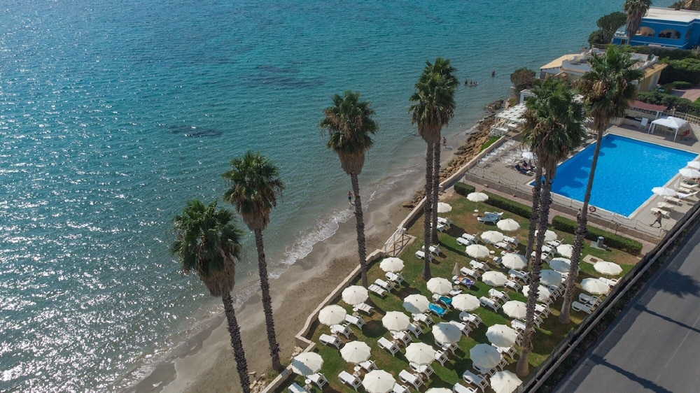 Hotel President Sea Palace — Beach in Noto, Sicily