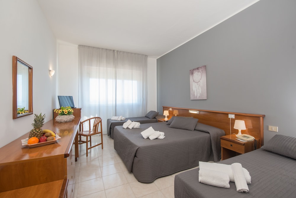 Hotel President Sea Palace — Hotel rooms in Noto, Sicily