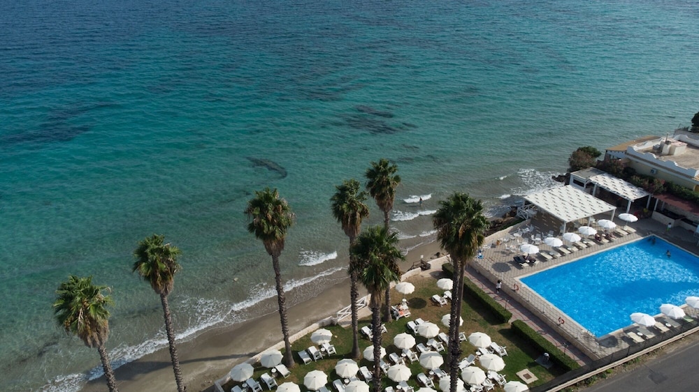Hotel President Sea Palace — Beach in Noto, Sicily
