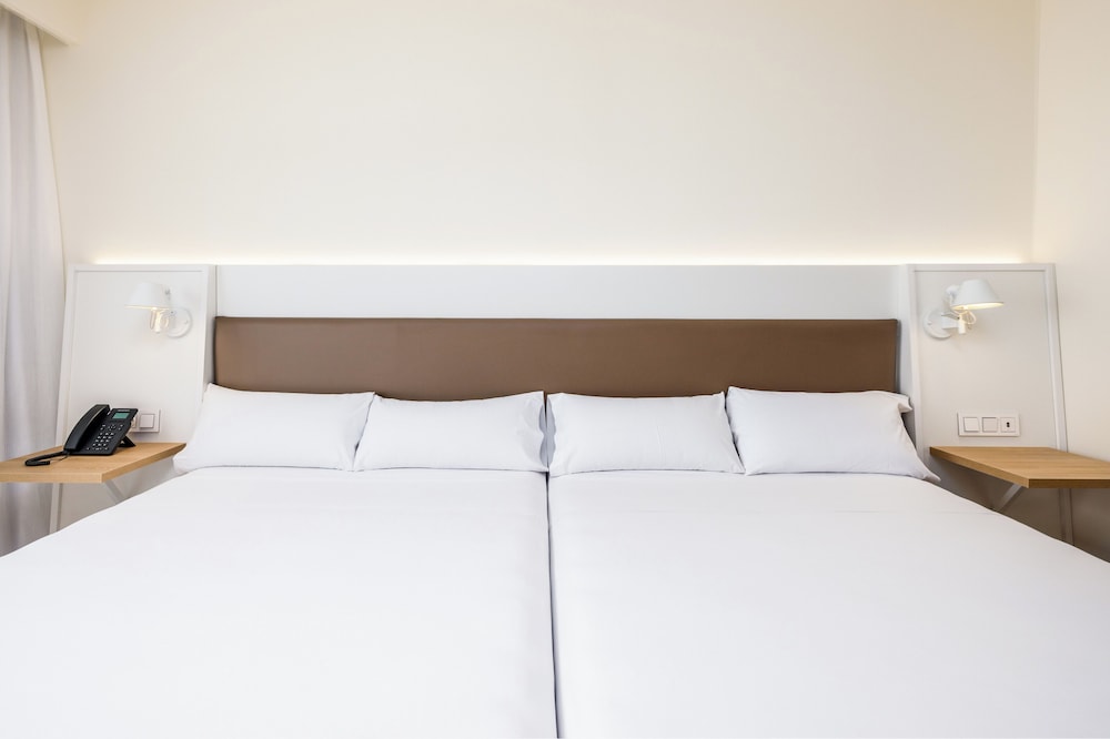 Playamójacar Hotel — Hotel rooms in Mojacar, Andalusia
